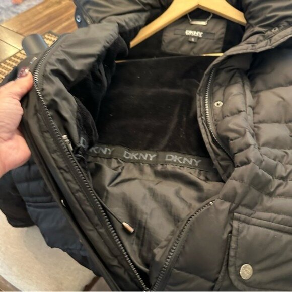 DKNY Black Long Down Puffer Coat Fur Trim Hood Hooded Winter Parka Sz Small - Picture 12 of 16